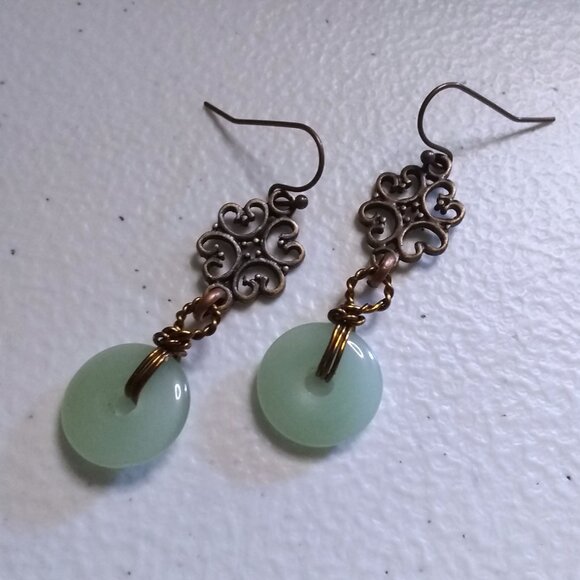 Green Aventurine & Copper Filigree Dangle Earrings - Picture 4 of 11
